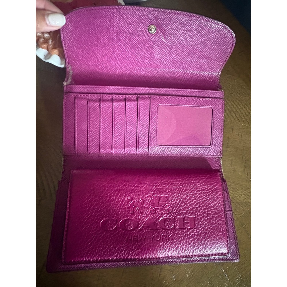 Coach Magenta Pink Pebbled Leather Tri-Fold Wallet Horse & Carriage Logo